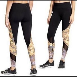 Athleta Leggings with Mesh Size Small